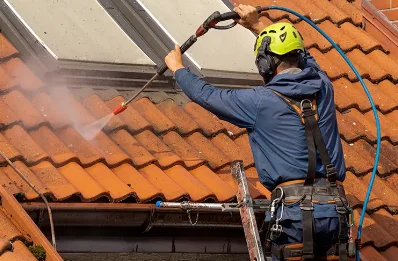 Démoussage et hydrofuge de toiture à Champeaux